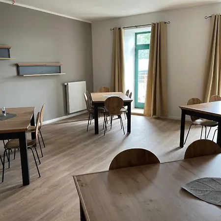 Neu Renoviert: 11 Mit Grosser Wohnkueche, Mitten In Der Apartmán Neu Gaarz