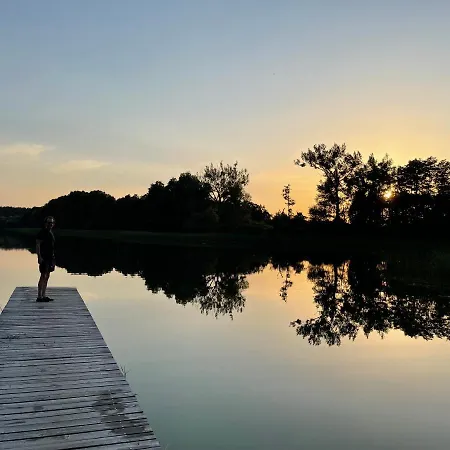 Neu Renoviert: 11 Mit Grosser Wohnkueche, Mitten In Der Apartmán Neu Gaarz