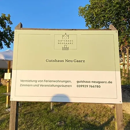 Neu Renoviert: 11 Mit Grosser Wohnkueche, Mitten In Der Apartmán Neu Gaarz